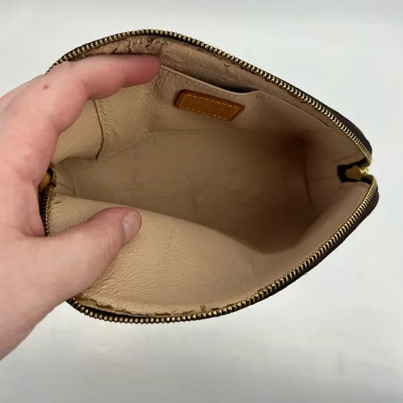 Louis Vuitton Monogram Cosmetic Pouch - Picture 4 of 8